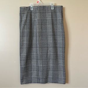 Jessica midi black and white plaid skirt